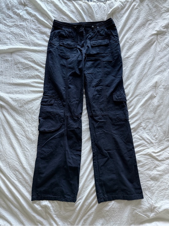 Brandy Melville Pants - Brandy Melville Kim Cargo Pants - Navy Blue